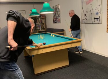 billiard-2